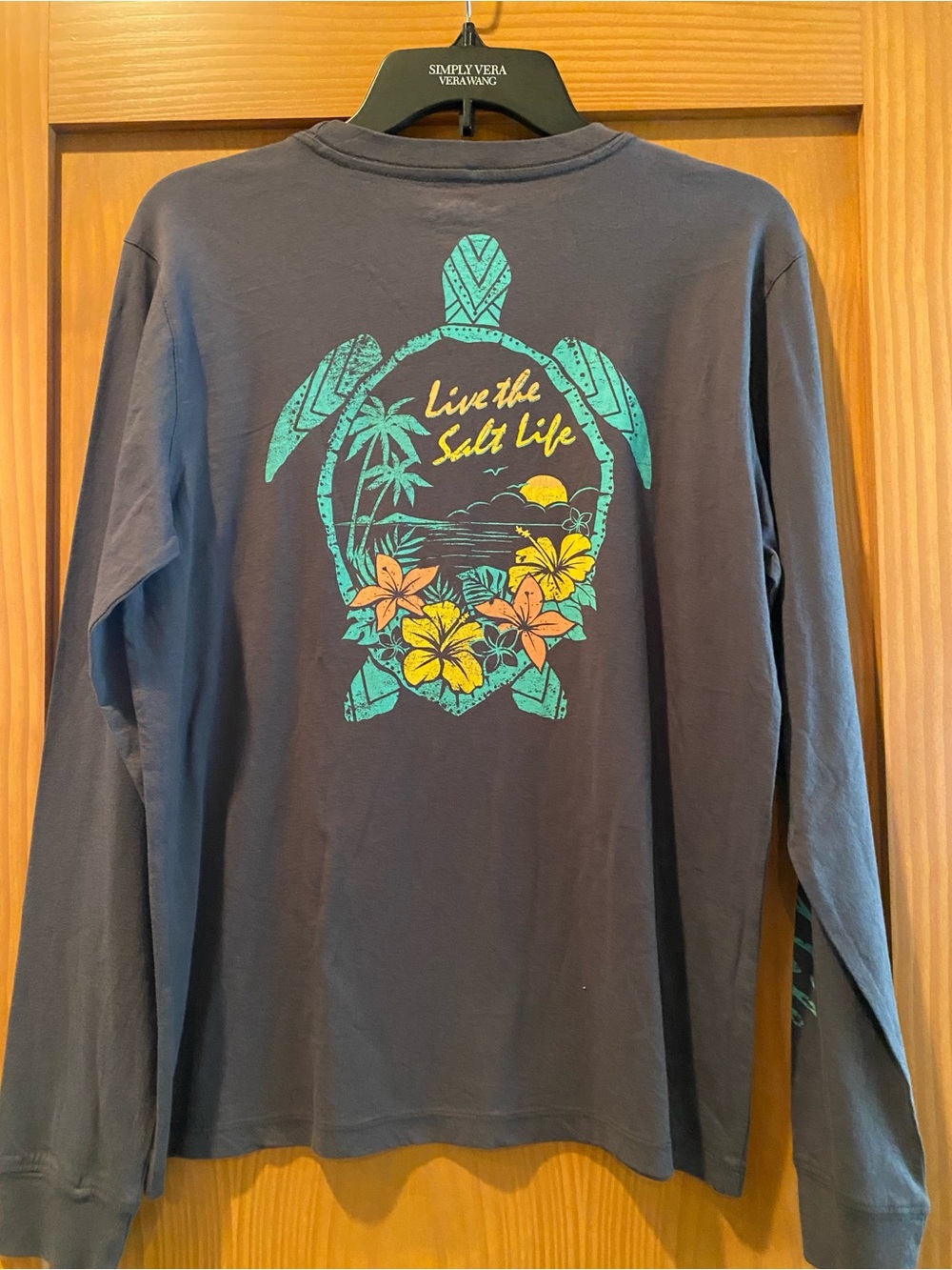 Salt Life Women’s Charcoal Long Sleeve Turtle Live The Salt Life T-Shirt NWT S